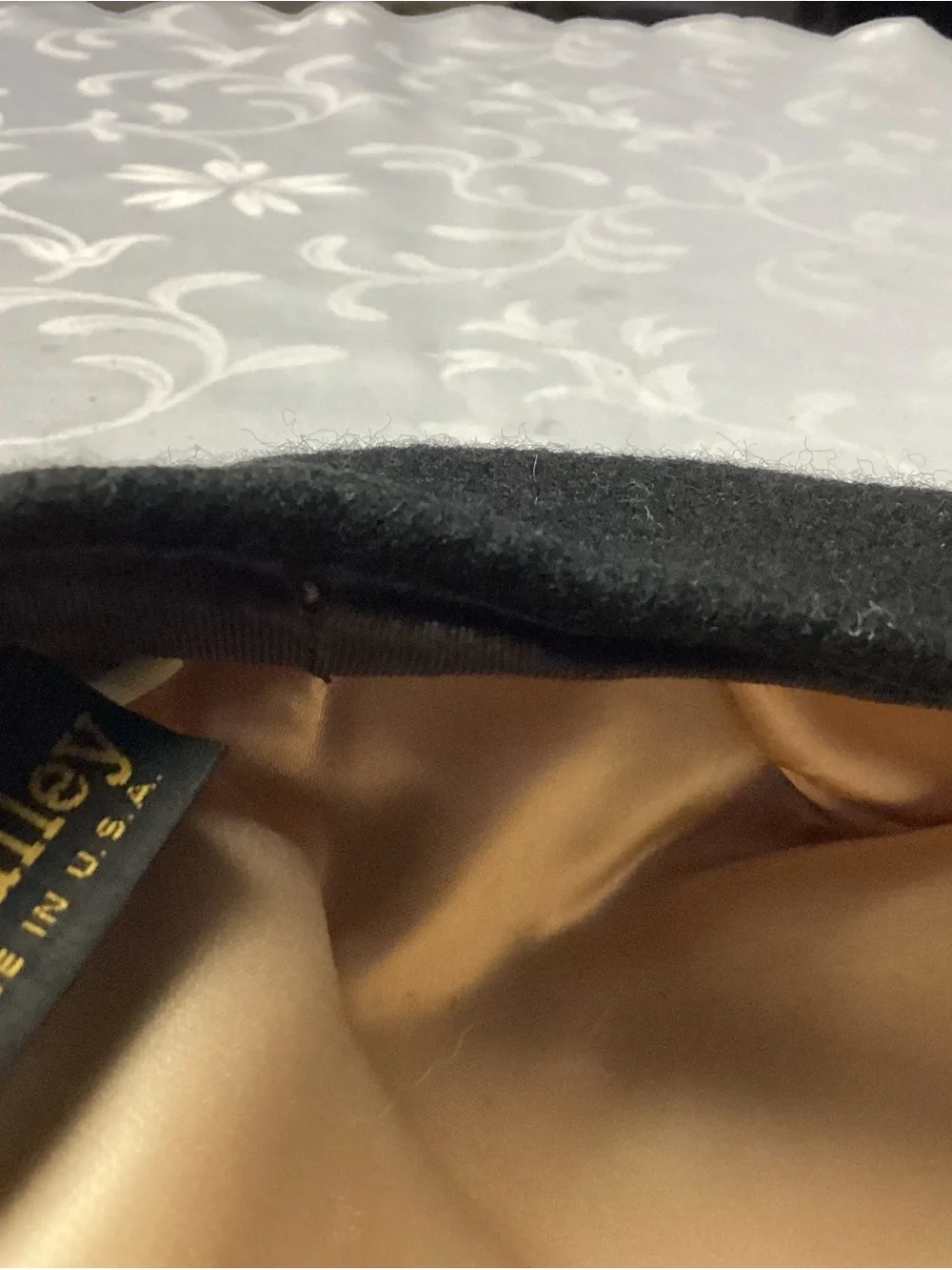 Classic Black Wool Newsboy Cap - Men's Accessory BAILEY. HATS. VINTAGE. a UNISEX